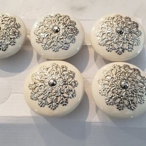 Set Of 5 cream ceramic and silver metal drawer pulls knobs